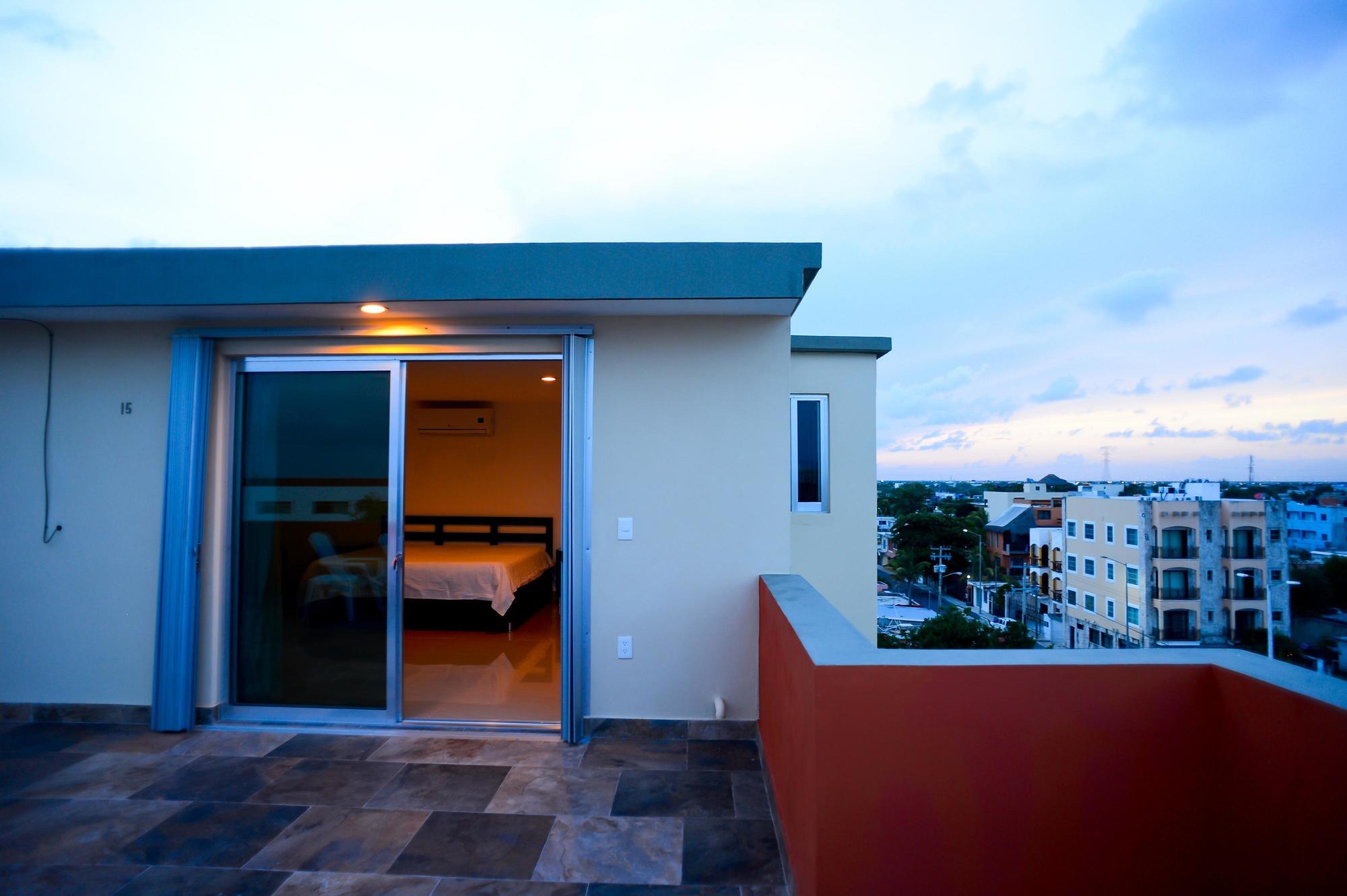 Sunrise 42 Suites Hotel Плая-дель-Кармен Экстерьер фото