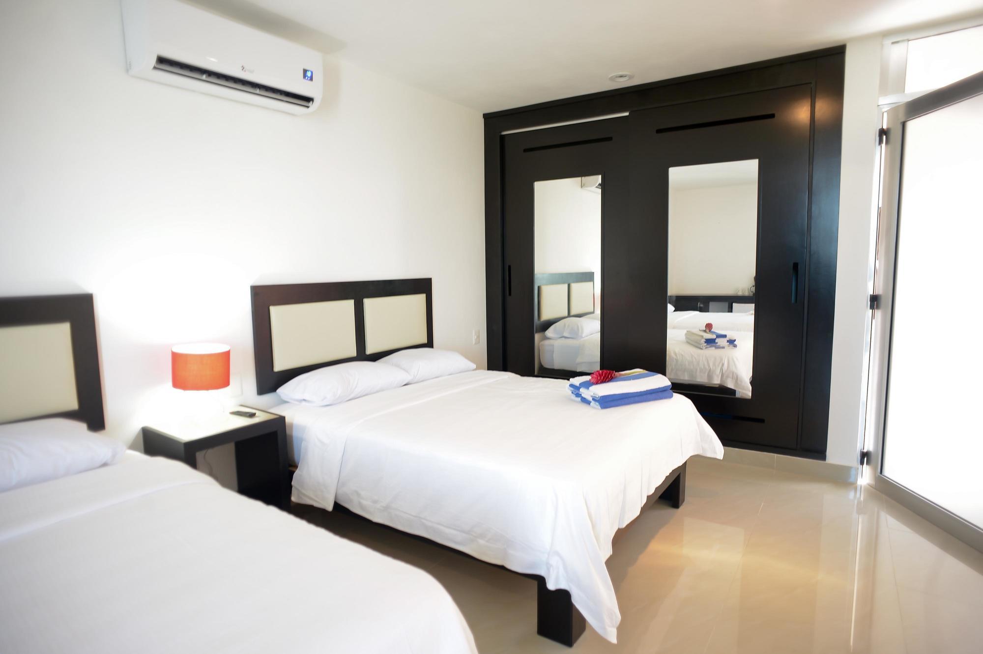 Sunrise 42 Suites Hotel Плая-дель-Кармен Экстерьер фото